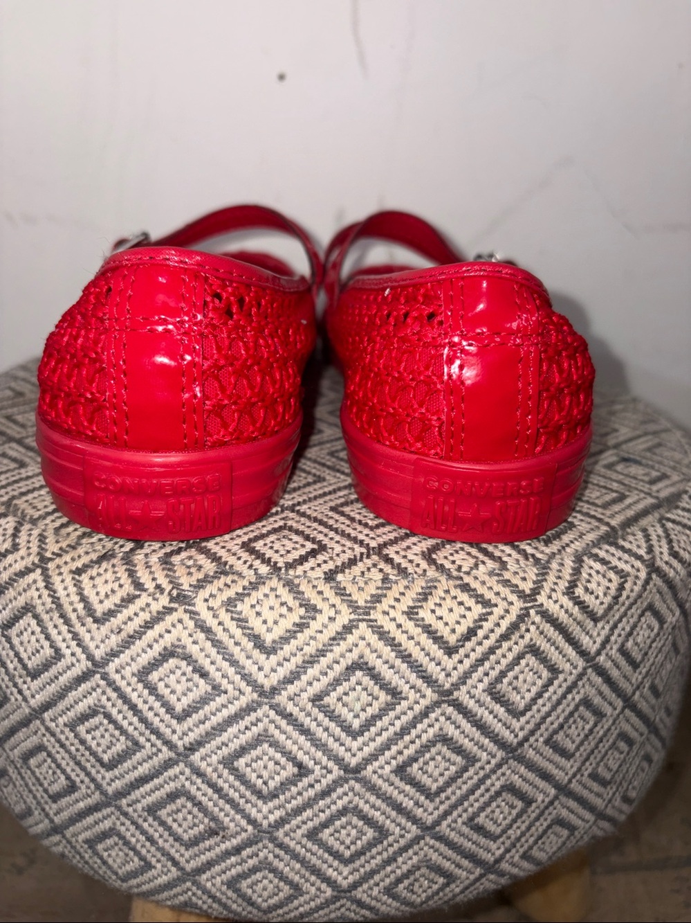 Converse Women’s Size 5.5 Red Mary Jane Sneakers Double Buckle Mesh NEW NO TAGS - Picture 3 of 6